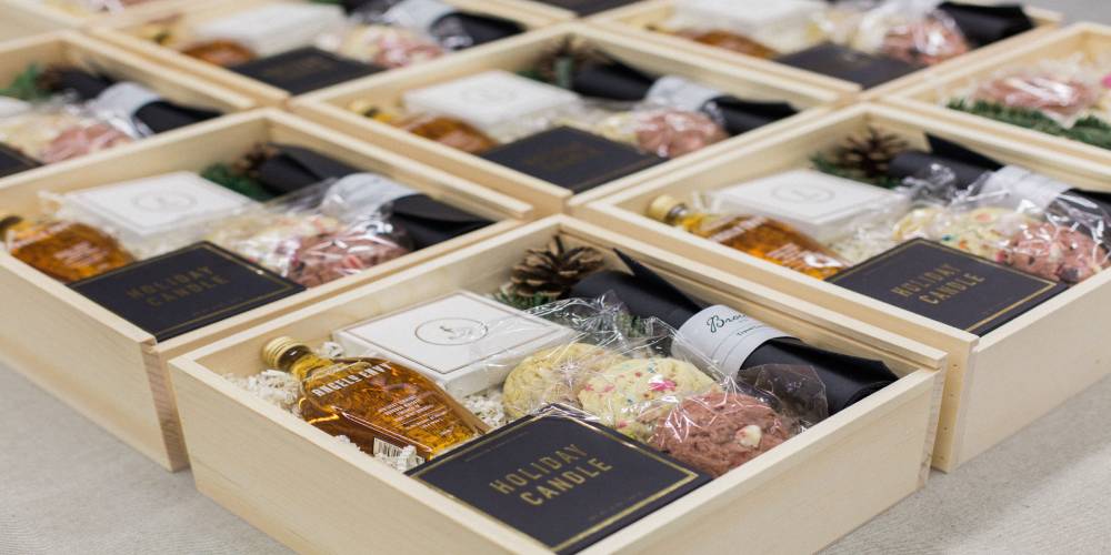 راهنمای انتخاب هدایای تبلیغاتی مناسب کسب‌وکار | استراتژی و اثربخشی